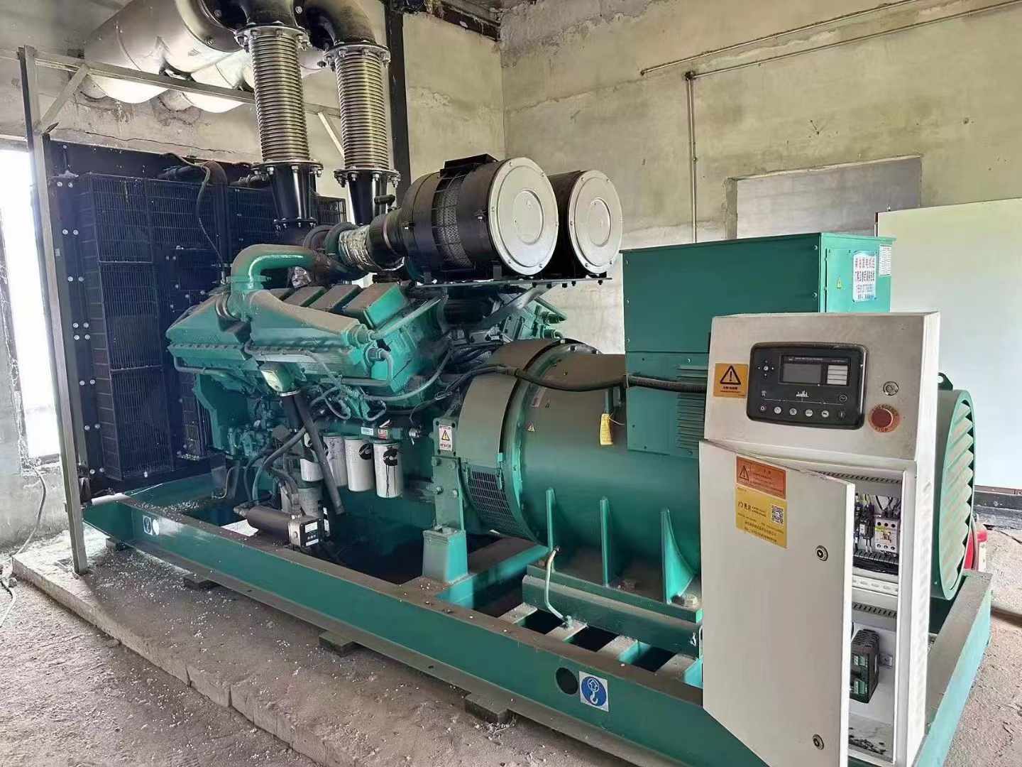 陵川无功补偿装置的性能评估需要考虑哪些因素？