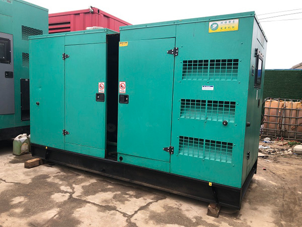 陵川怎样合理控制磷酸铁锂蓄电池的充放电倍率以延长其使用寿命？