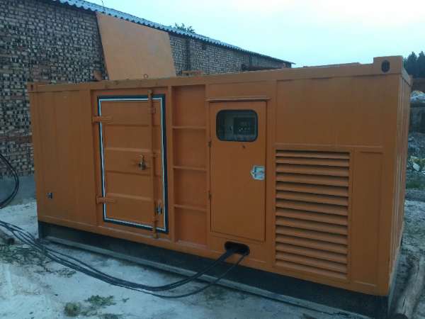 陵川发电机组长期使用中，电缆线的敷设路径有哪些要求？